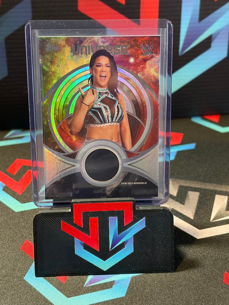 Bayley Universe Relic imagen 1